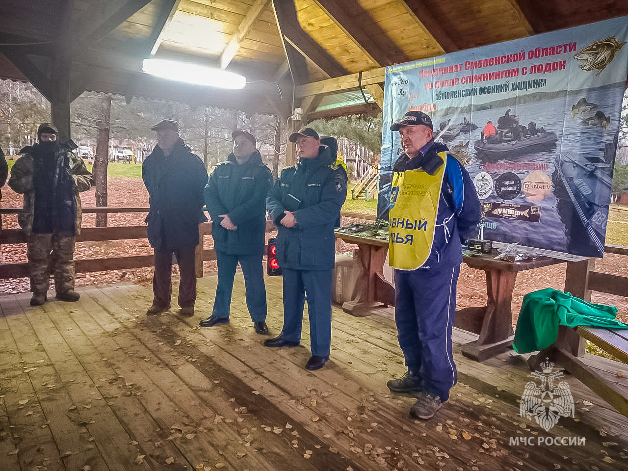 В Смоленской области инспекторы ГИМС обеспечили безопасность участников рыболовного чемпионата