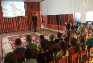 Детям из Вязьмы рассказали о правилах дорожного движения