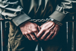 Сотрудники смоленского УФСБ задержали предпринимателя, который пытался дать взятку таможенникам