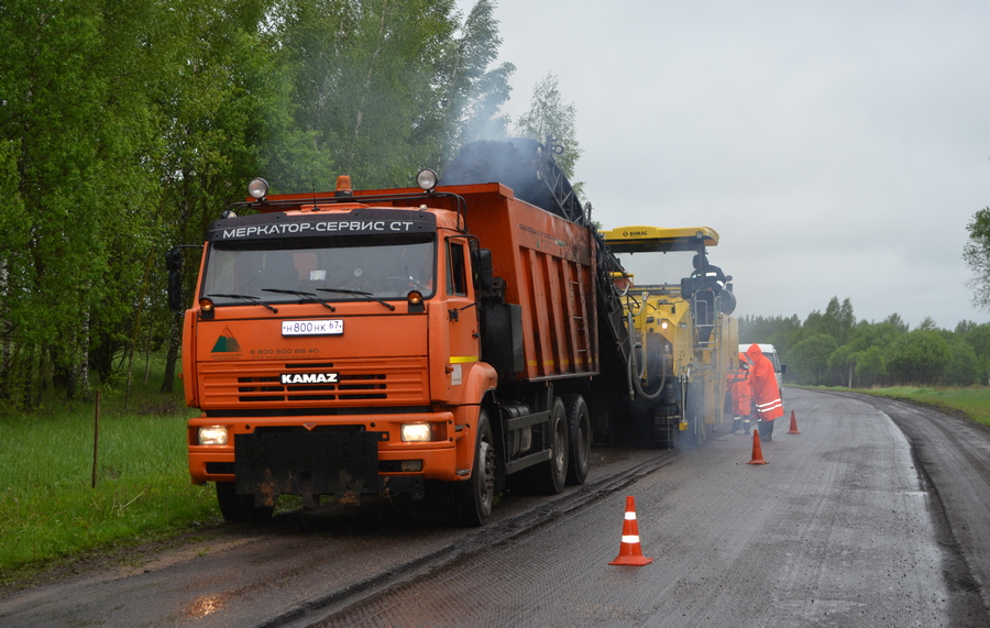 В Пржевальском начался ремонт дороги в национальный парк