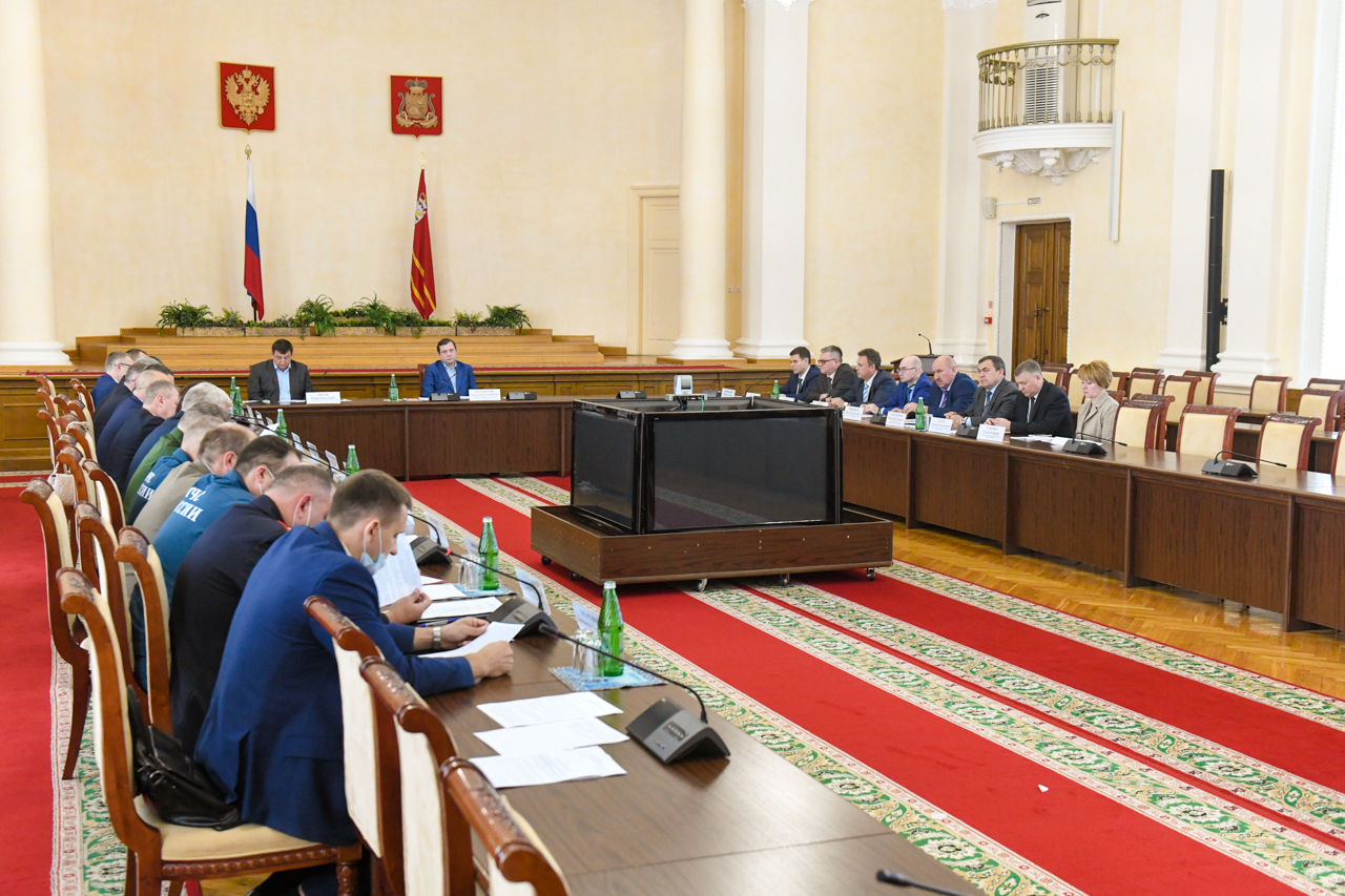 Губернатор провел заседание Антитеррористической комиссии и Оперативного штаба 