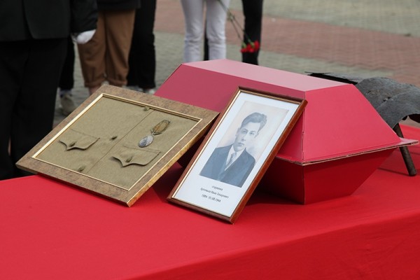 В Демидове с почестями похоронят красноармейца Ивана Артемьева