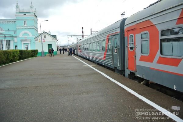 В новогодние праздники между Смоленском и Москвой пустят больше поездов