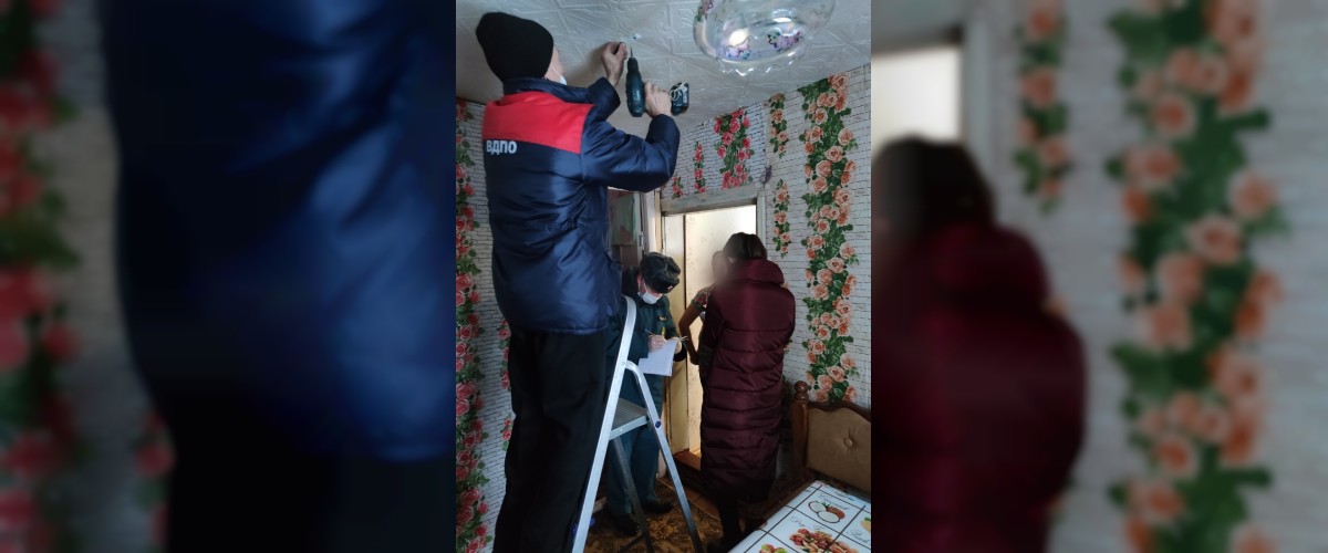Многодетным семьям Починковского района установили пожарные извещатели