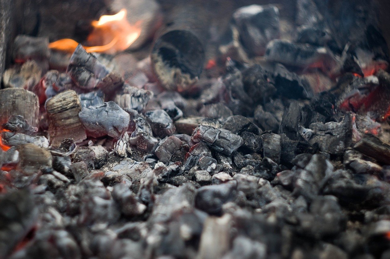 244 раза неисправная печь стала причиной пожаров на Смоленщине в 2020 году
