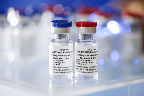 О необходимости прививаться и доверии к отечественным вакцинам