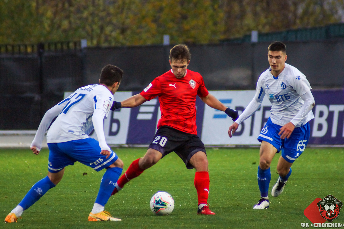 «Смоленск» возобновит сезон матчем с «Динамо-2»