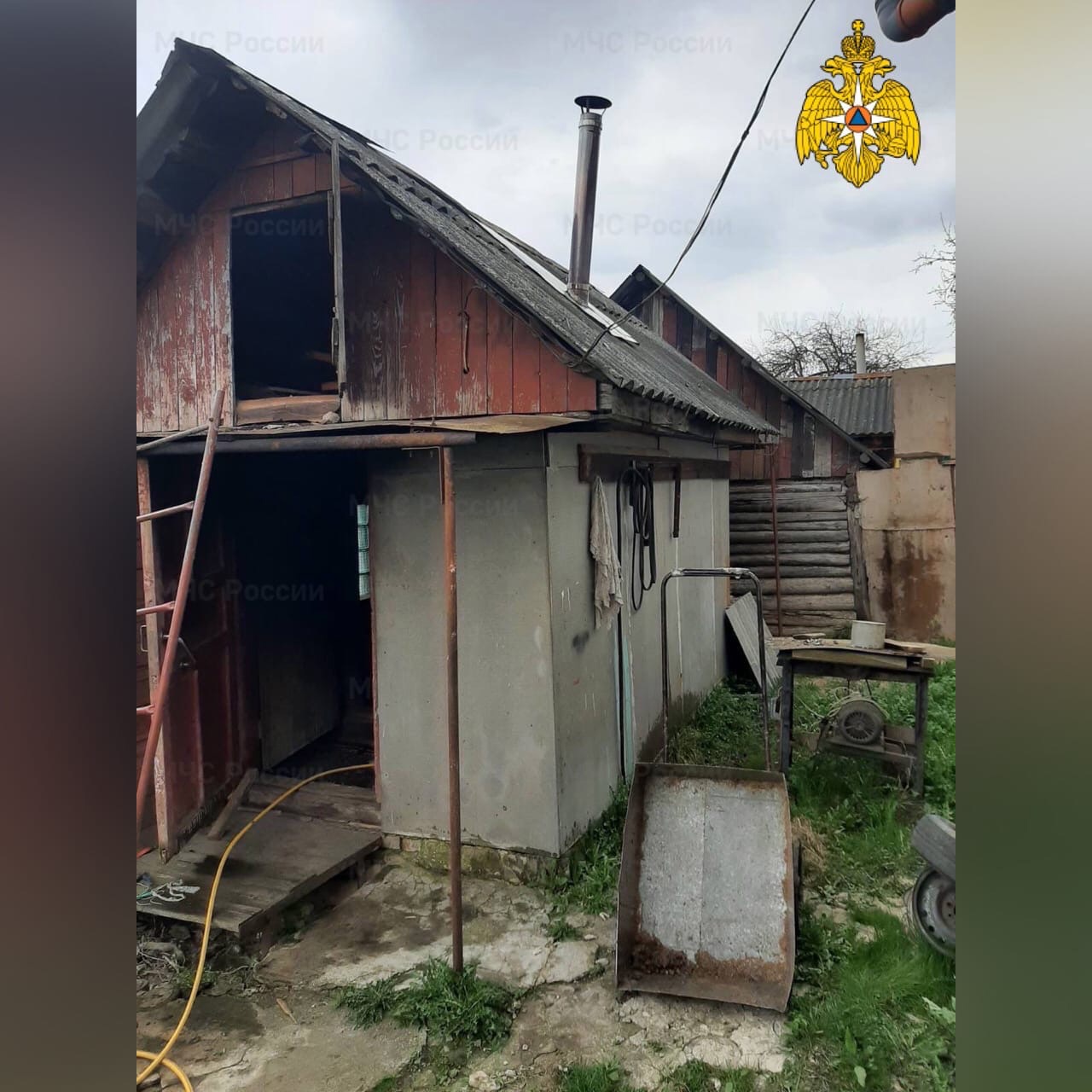 В Рославле на улице Пограничной горела частная баня