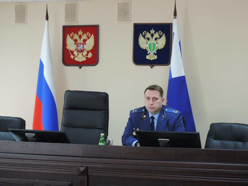 В Смоленске заместитель прокурора области провел межведомственное совещание
