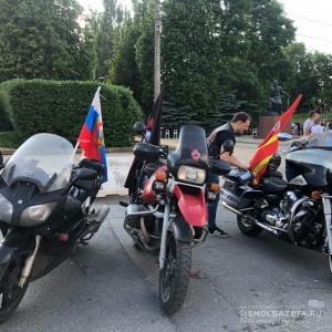 В День России в Смоленске состоялся праздничный мотопробег