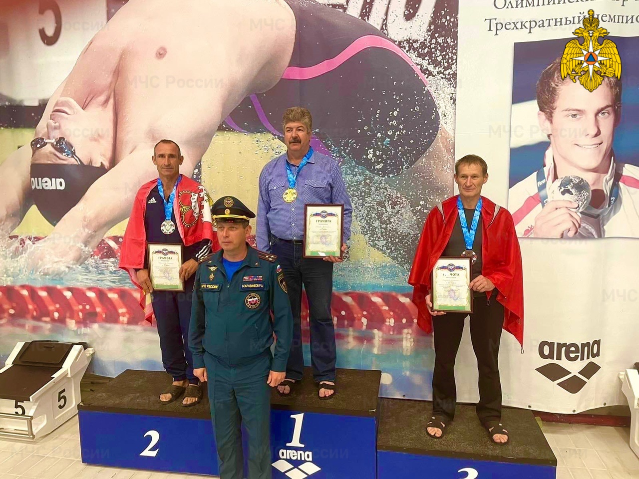 Смоленский пожарный представит ЦФО на Всероссийских соревнованиях по плаванию