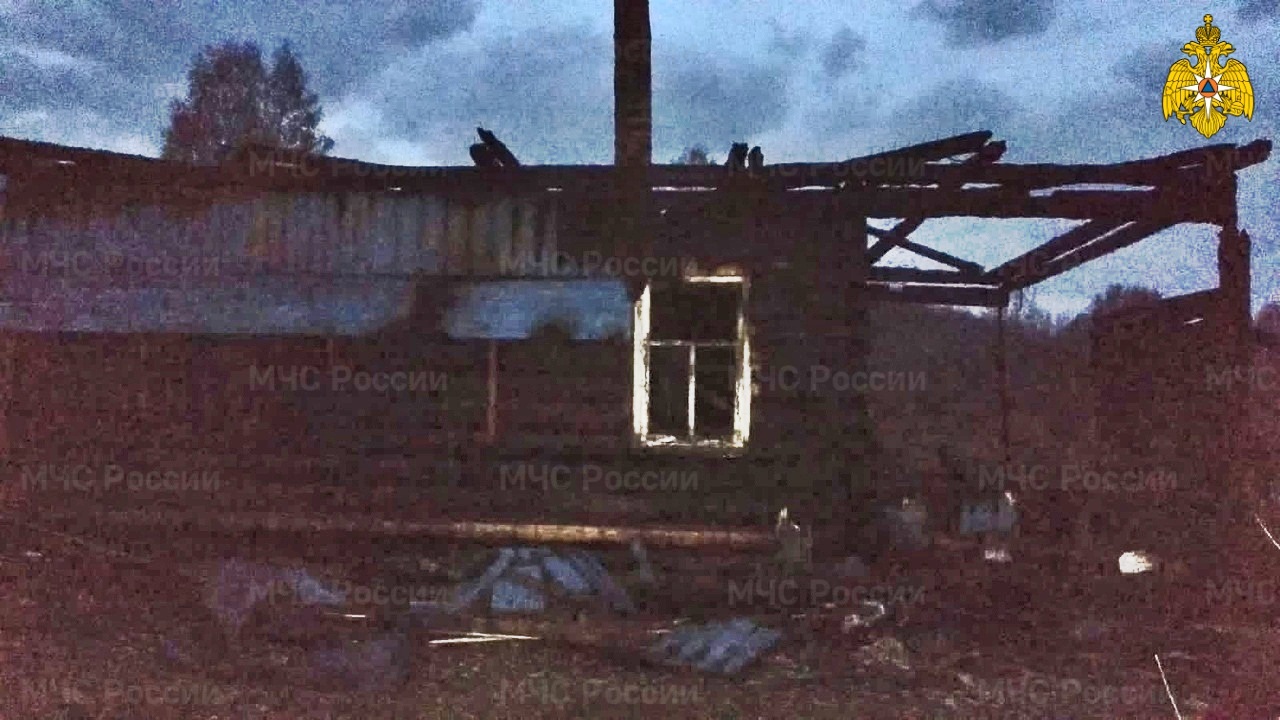 В Руднянском районе сгорел жилой дом