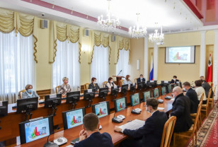 В Смоленске прошли публичные слушания по проекту бюджета города на 2022 год