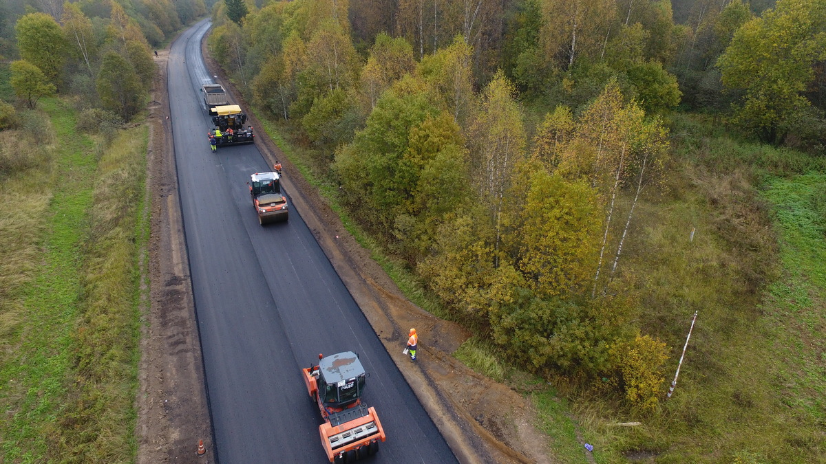 На Смоленщине отремонтировали более 242 километров автодорог по нацпроекту