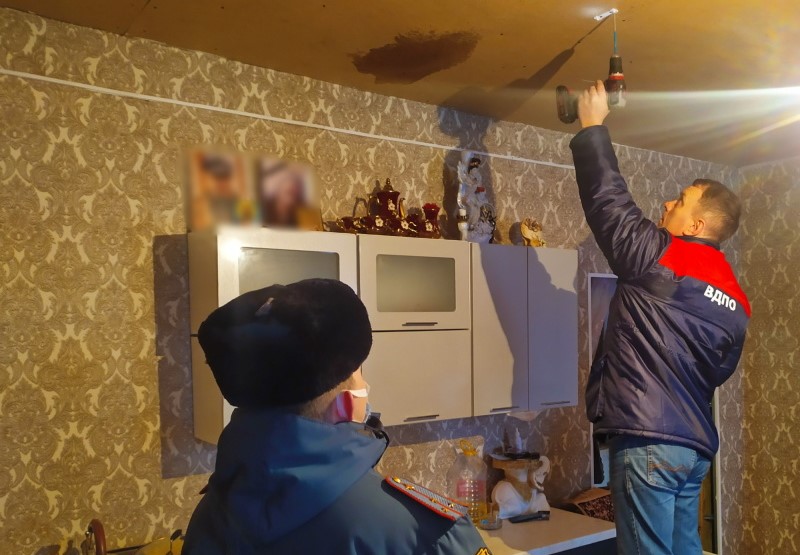 В Ярцеве многодетным семьям установили пожарные извещатели