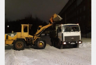 1610 кубометров снега убрали механизированные бригады «СпецАвто» в Смоленске