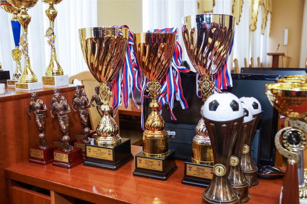 В Смоленске вручили награды победителям и призерам чемпионата по мини-футболу