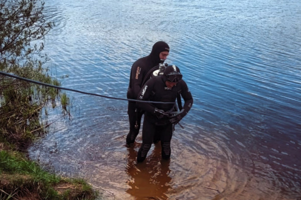 В Починковском районе спасатели извлекли из водоема тело утонувшего мужчины