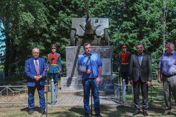 Алексей Островский и Виктор Садовничий приняли участие в памятном митинге в Ельнинском районе