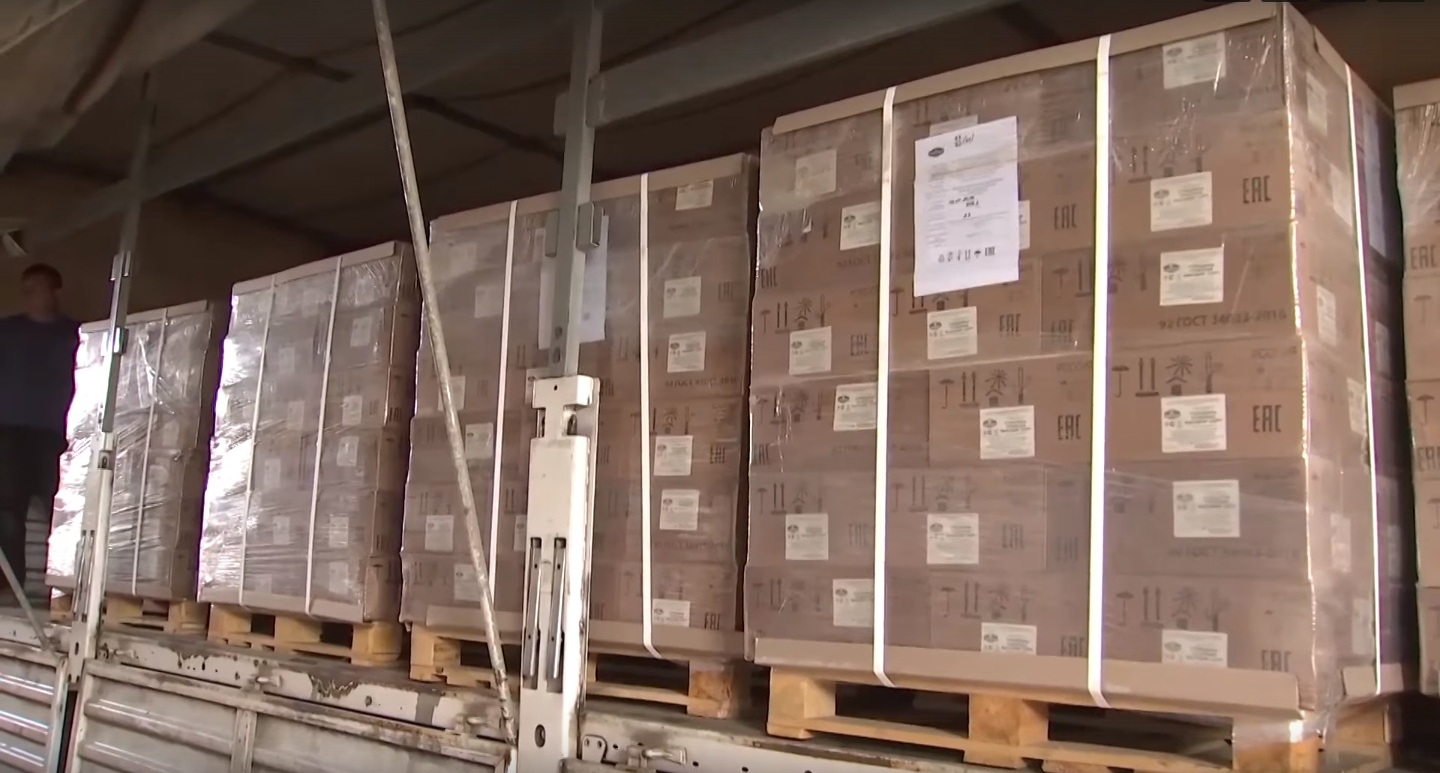 Российские военные доставили мирным жителям Харьковской области более 150 тонн гуманитарной помощи 