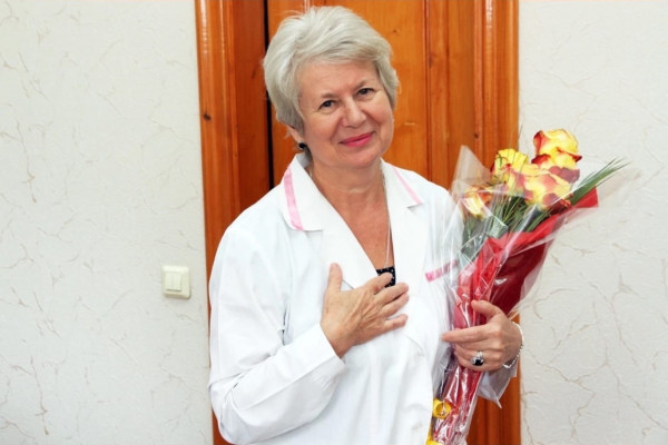 Врача-педиатра наградят почётным знаком «За заслуги перед городом Смоленском» II степени