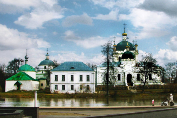 В Гагарине освятили Благовещенский соборный храм