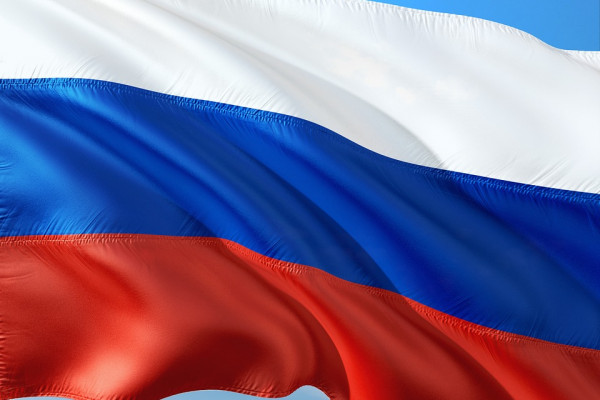 Губернатор Алексей Островский поздравляет смолян с Днем Государственного флага РФ
