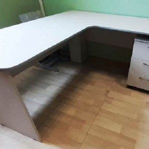Исправительная колония помогла смоленской школе мебелью на 3 миллиона рублей