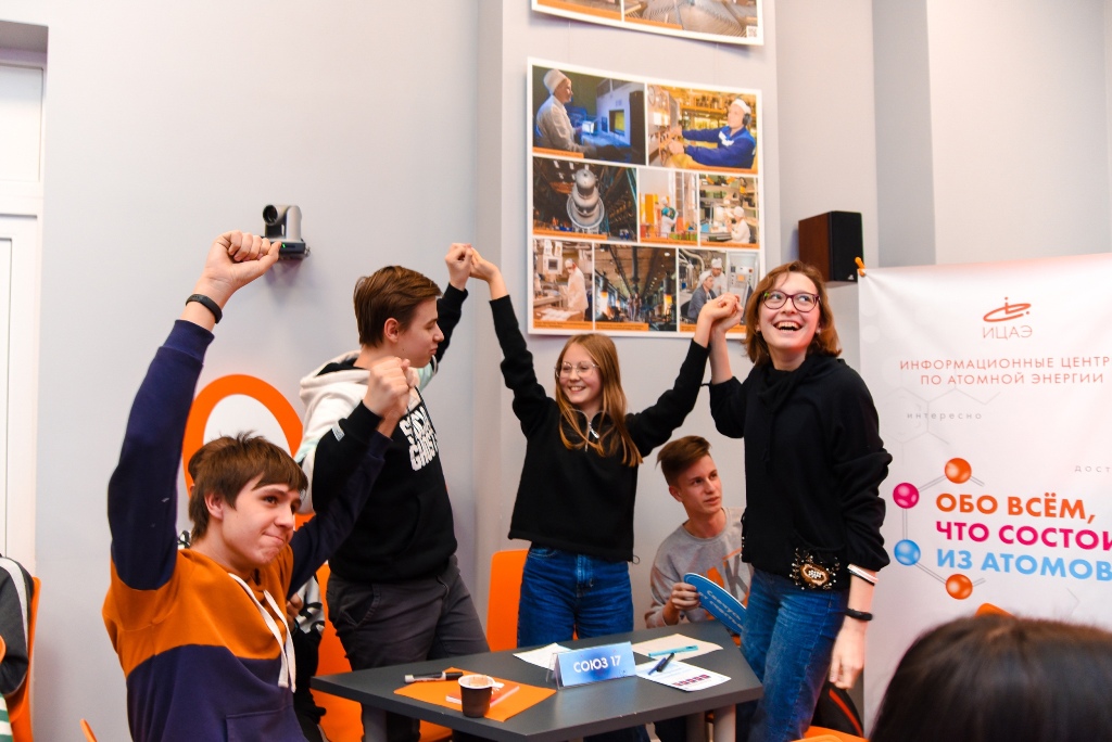 Победу в первой игре «BrainShaker: юниоры» в Смоленске одержала команда «Союз 17»