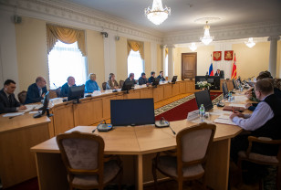 Губернатор Алексей Островский провел заседание призывной комиссии Смоленской области