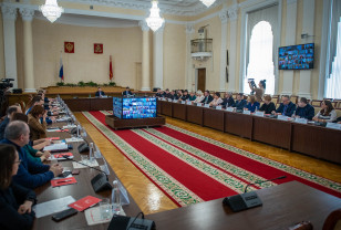 Алексей Островский принял участие в работе заседания Общественной палаты Смоленской области
