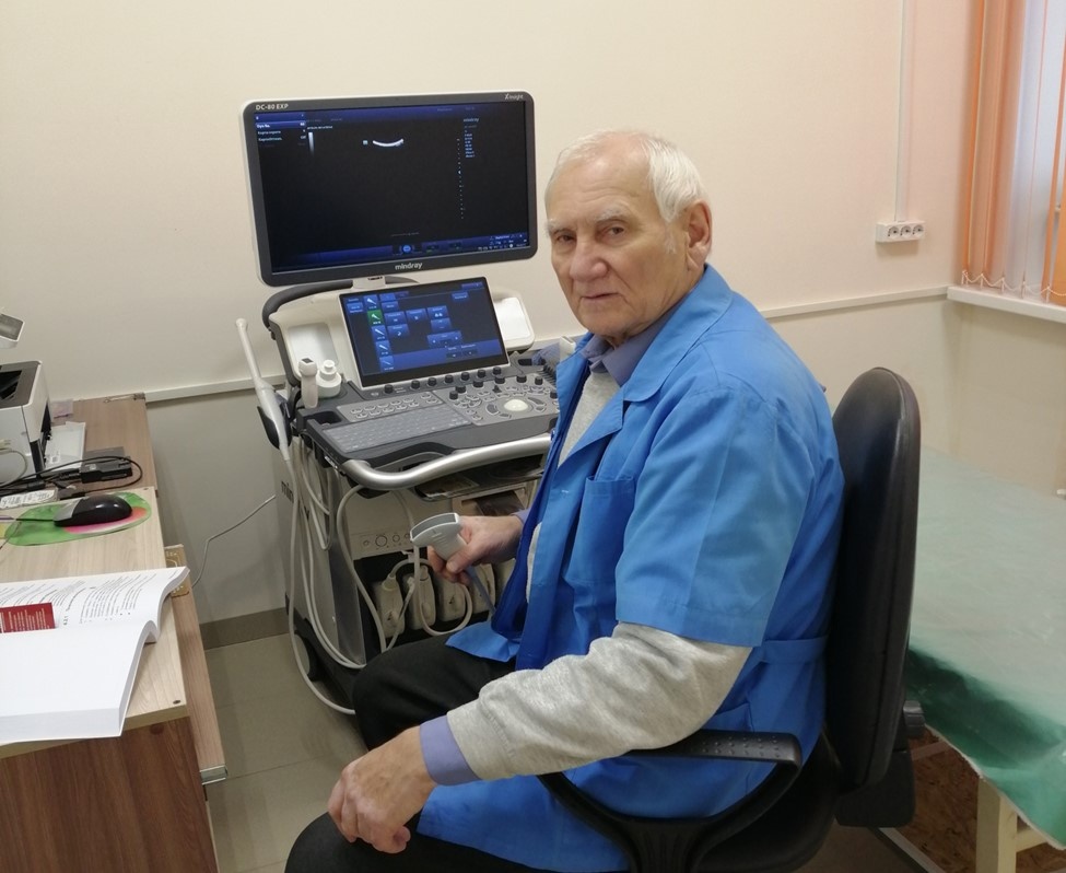 В Кардымовской ЦРБ появился новый аппарат для проведения УЗИ-диагностики
