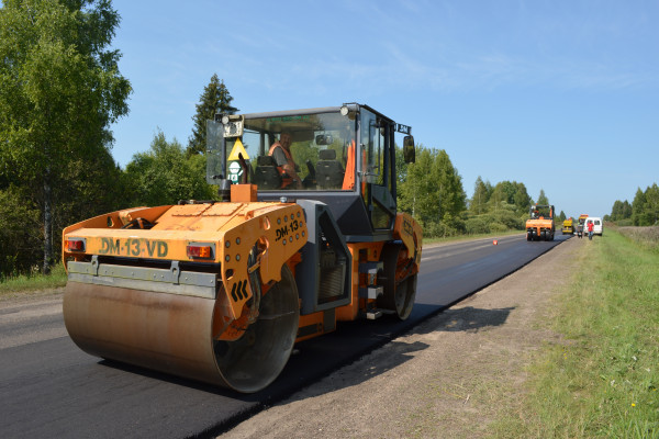 В Смоленске продолжится ремонт дорог, ведущих к медицинским учреждениям