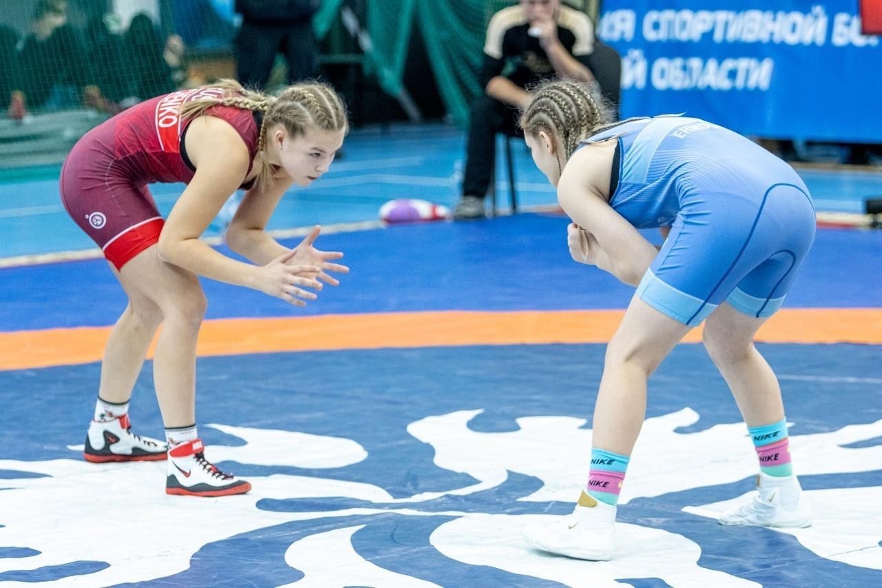 Смоляне смогут посетить всероссийские соревнования по вольной борьбе среди девушек до 16 лет