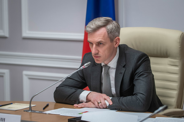 Врио Губернатора Василий Анохин поздравляет смолян с Днём России