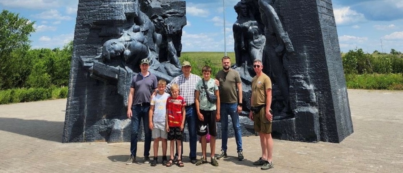 Единороссы из Смоленской области почтили память героев ВОВ