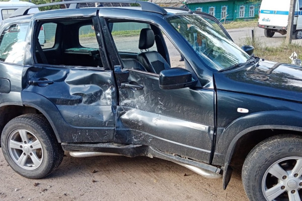 В результате ДТП в Дорогобуже пострадал 30-летний мотоциклист