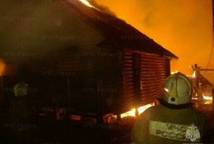 Ночью в Смоленской области сгорел жилой дом