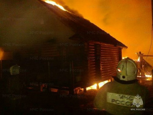 Ночью в Смоленской области сгорел жилой дом