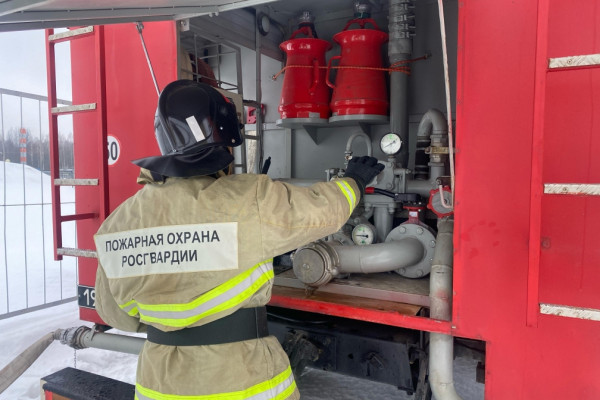 В Смоленске прошли занятия с подразделением ведомственной пожарной охраны Росгвардии