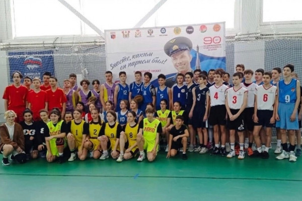 В Рославле определили финалистов турнира по баскетболу 3х3