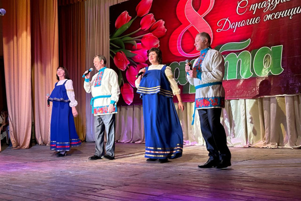 В районах Смоленщины прошли праздничные концерты, посвященные Международному женскому дню