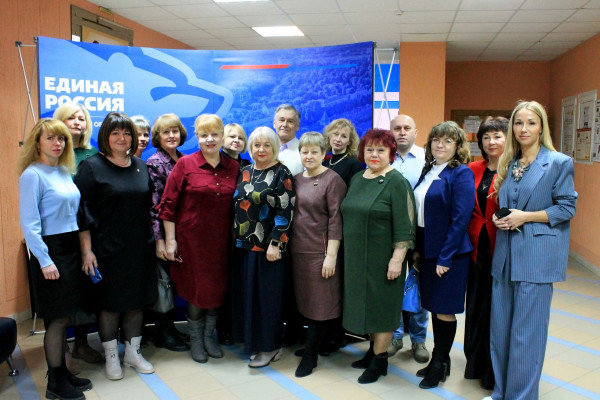 В Смоленской области единороссы провели Форум первичных отделений партии