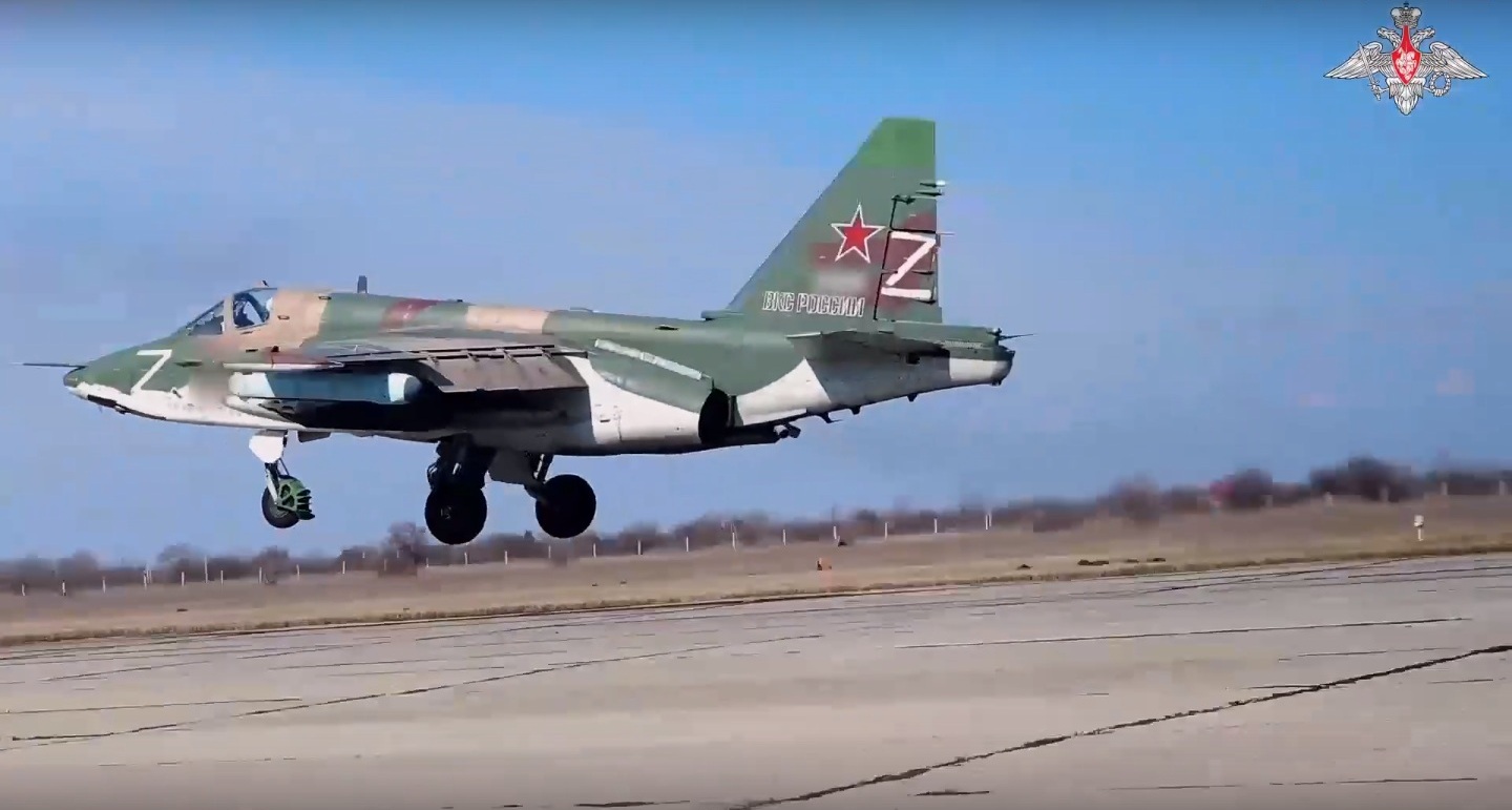 Штурмовики Су-25 сорвали ротацию подразделений ВСУ
