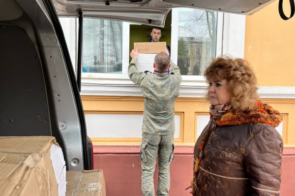 Смоленские поисковики везут гуманитарную помощь в военный Центр Ростова-на-Дону