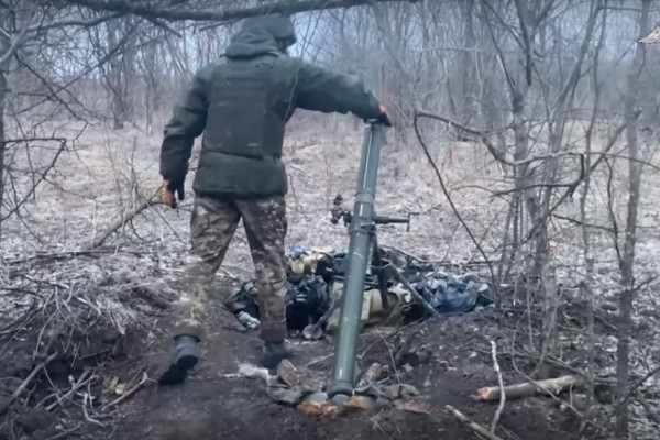 Российские миномётчики наносят удары по блиндажам и живой силе ВСУ