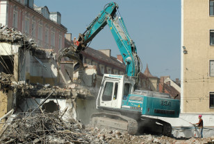 В Смоленске демонтируют незаконные торговые объекты